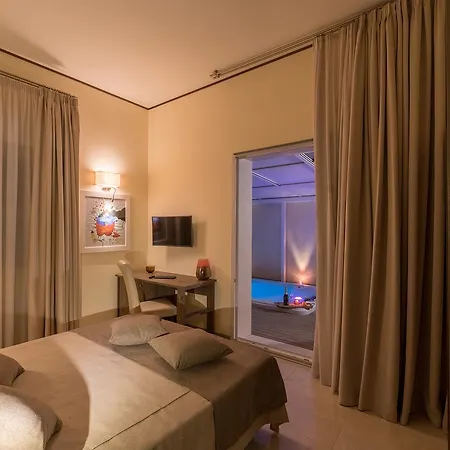 Felice Sud Oda ve Kahvaltı 4*